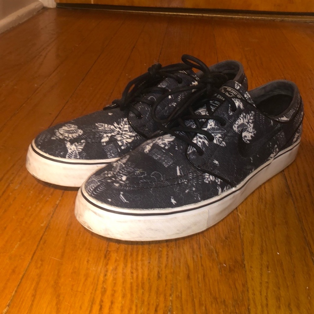 RARE 2012 NIKE SB Zoom Stefan Janoski Black Floral WORN TWICE